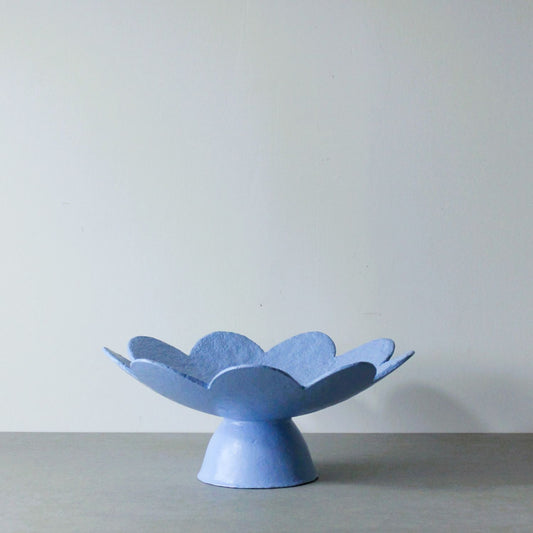 Scalloped pedestal bowl - cornflower blue
