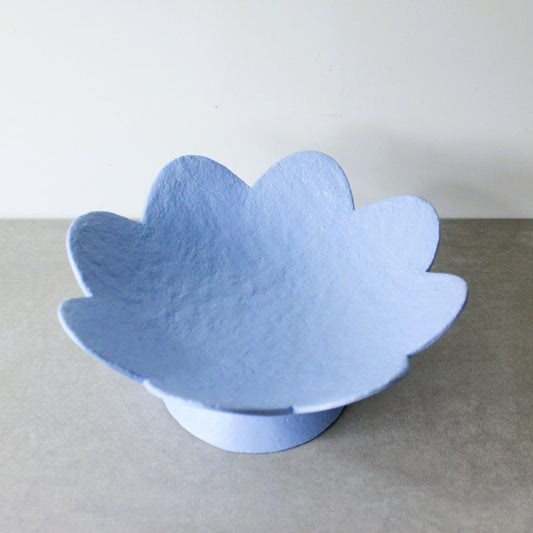 Scalloped pedestal bowl - cornflower blue
