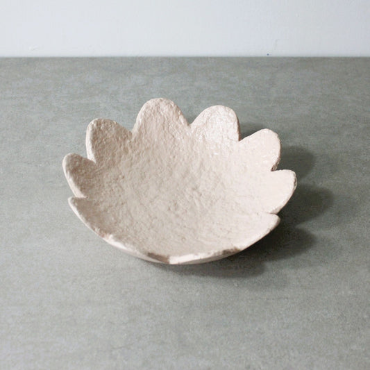 Scalloped trinket dish - pink champagne
