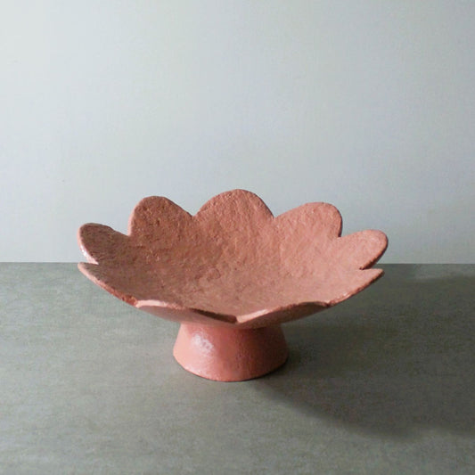 Scalloped pedestal bowl - sunset peach
