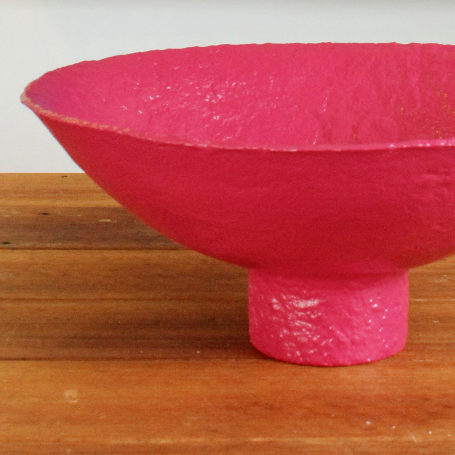 Pedestal bowl