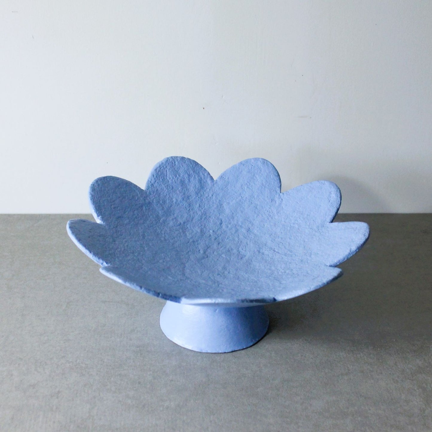 Scalloped pedestal bowl - cornflower blue