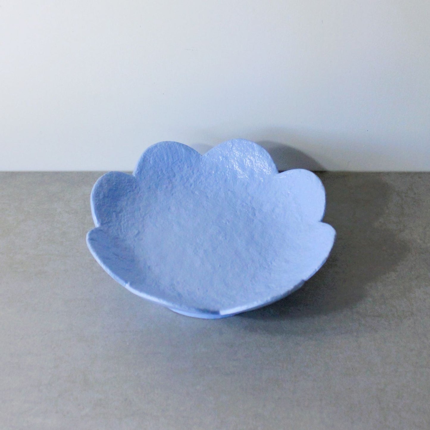 Scalloped pedestal bowl - cornflower blue