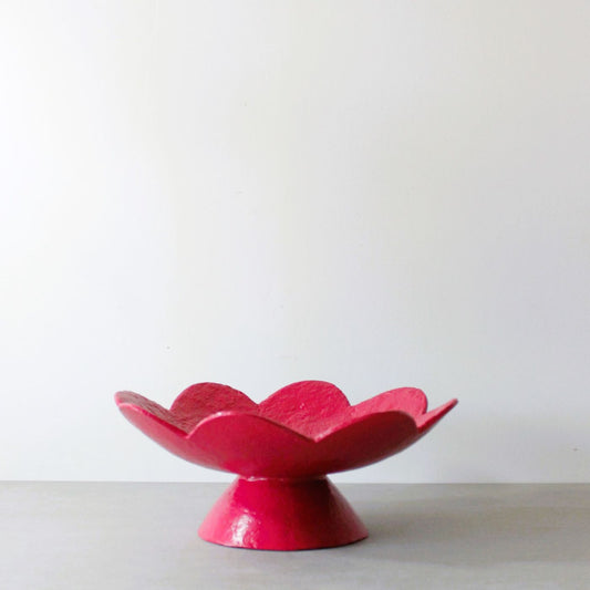 Scalloped pedestal bowl - berry