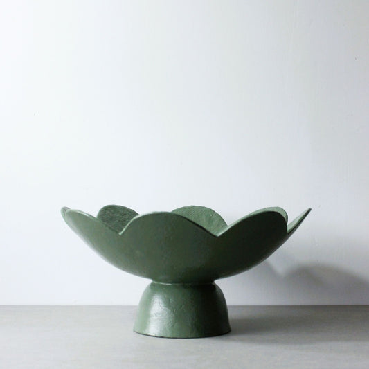 Scalloped pedestal bowl - forest green