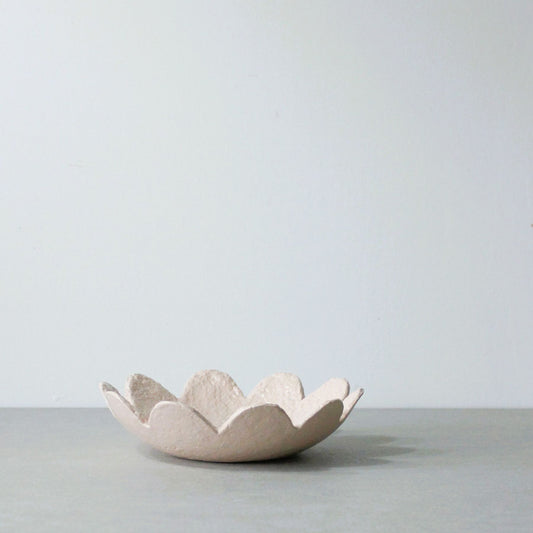 Scalloped trinket dish - pink champagne