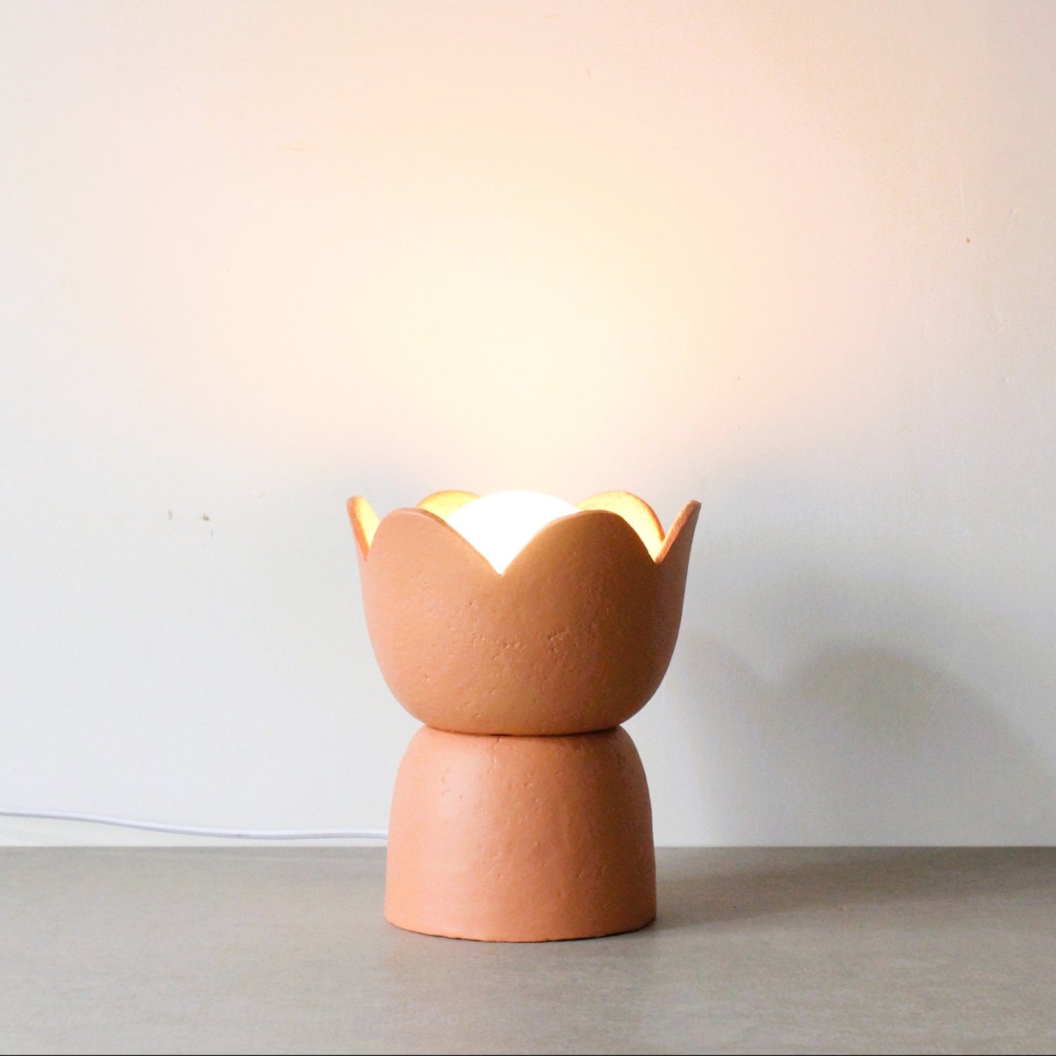 Tulip paper clay table lamp in terracotta colour